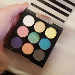 Kokie Eyeshadow palette